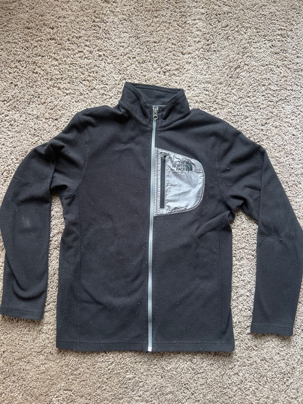 Men’s Small The North Face Black Fleece Jacket with Contrast Gray Chest Pocket